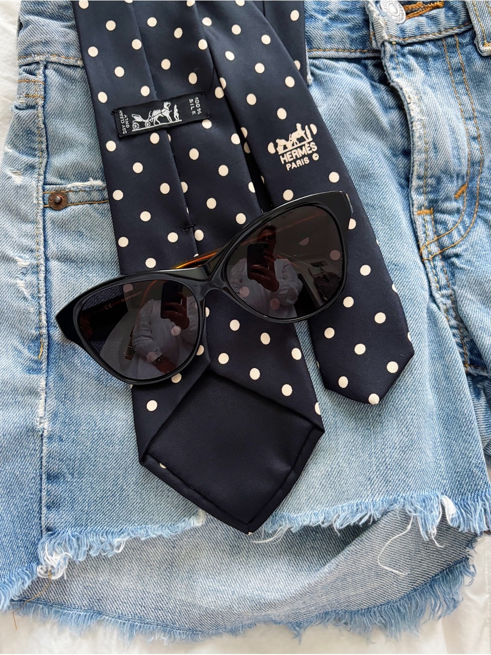 Hermes Polka Dot Navy Silk Tie - black/White